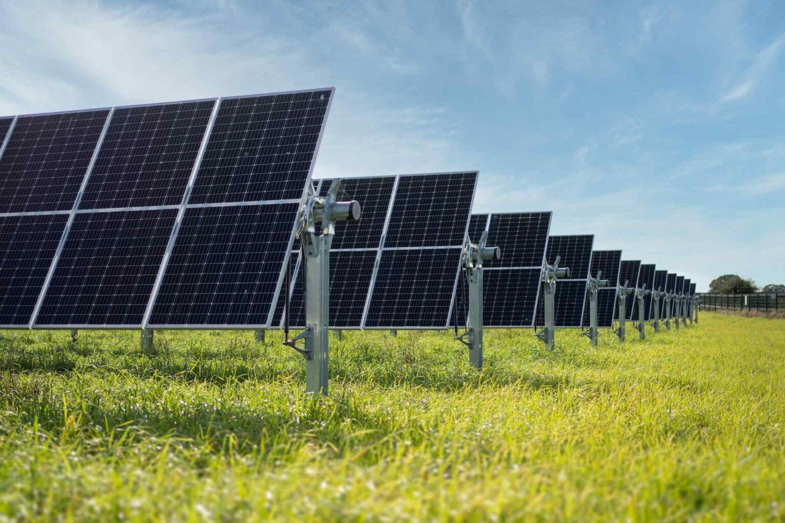 1.-Listicle-Solar-is-awesome-1536x1024